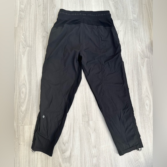 Lululemon Dance Studio Crop 25” Pants — Black | Size 4| Excellent Condition - Picture 7 of 8